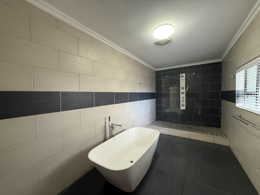 5 Bedroom Property for Sale in Bayswater Free State